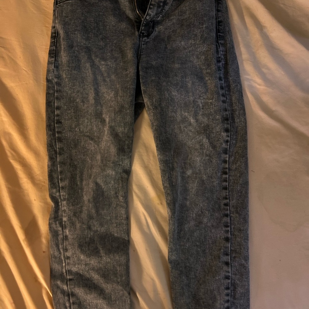 Tarnish Blue Straight Jeans with Vintage Aesthetic